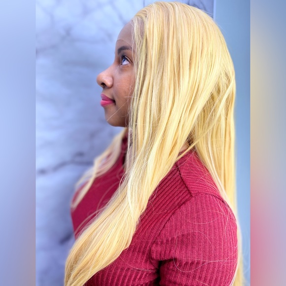 Yellow Lace Front Hair Wigs - Picture 5 of 7